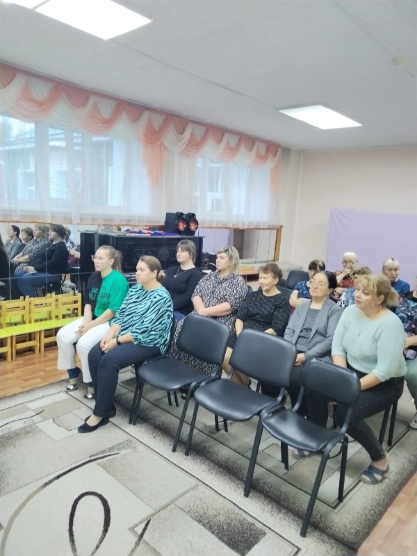 Специалисты Бийского филиала Центра СПИД рассказали про здоровый образ жизни, профилактику ВИЧ и вирусных гепатитов