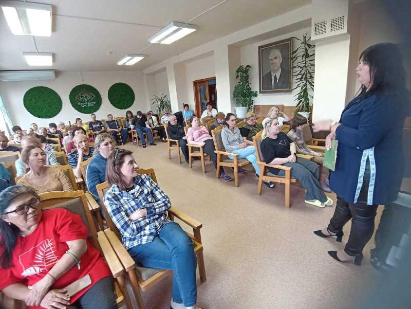 В Бийском центре реабилитации слепых провели лекцию по профилактике ВИЧ и гепатитов В и С