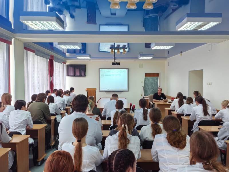 В Рубцовском медицинском колледже провели семинар по  профилактике ВИЧ-инфекции и вирусных гепатитов В,С